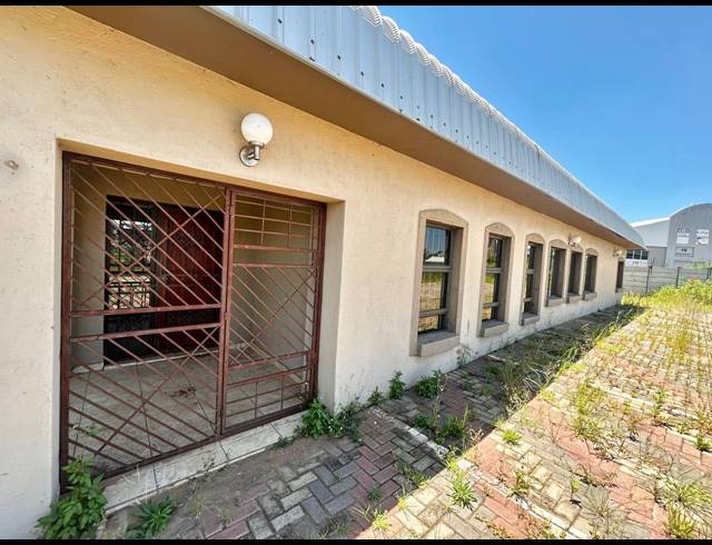 300M² BUSINESS CENTRE FOR SALE IN MAGNA VIA INDUSTRIAL